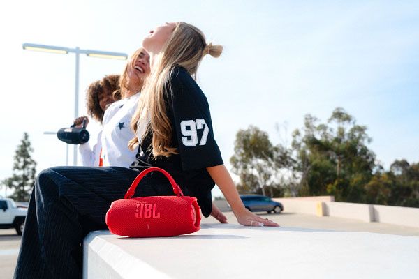 JBL CHARGE 6 (RED) - immagine 11